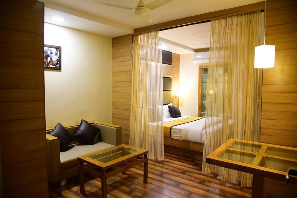 Hotel Ahmedabad Inn Habitación foto