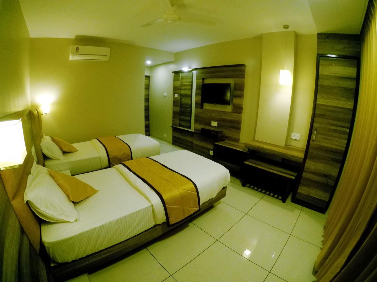 Hotel Ahmedabad Inn Exterior foto